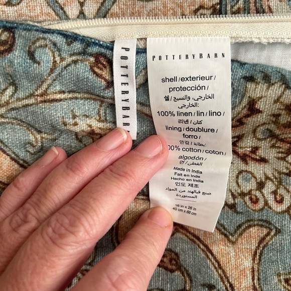 Pottery Barn Lumbar Pillow Cover 16 x 26 Inches - Picture 5 of 5